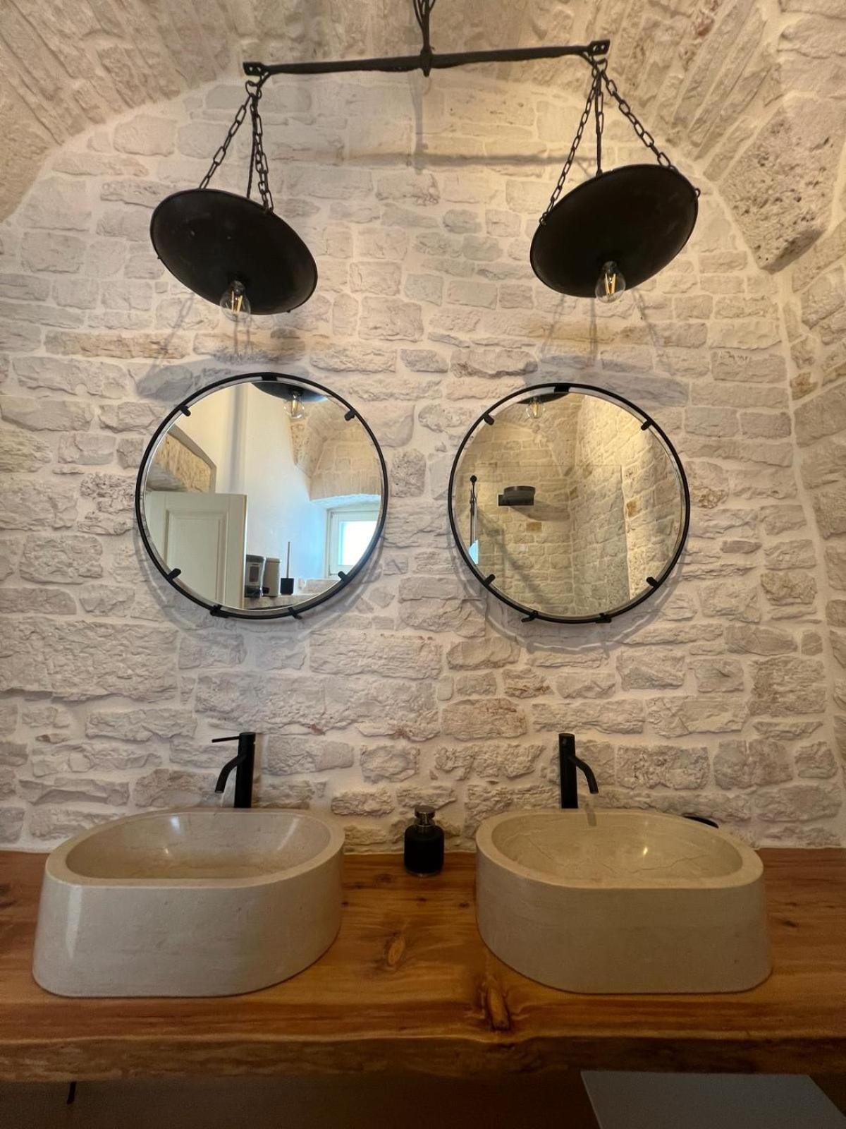 Trulli Occhi Di Pietra Historical Experience Villa อัลเบโรเบลโล ภายนอก รูปภาพ