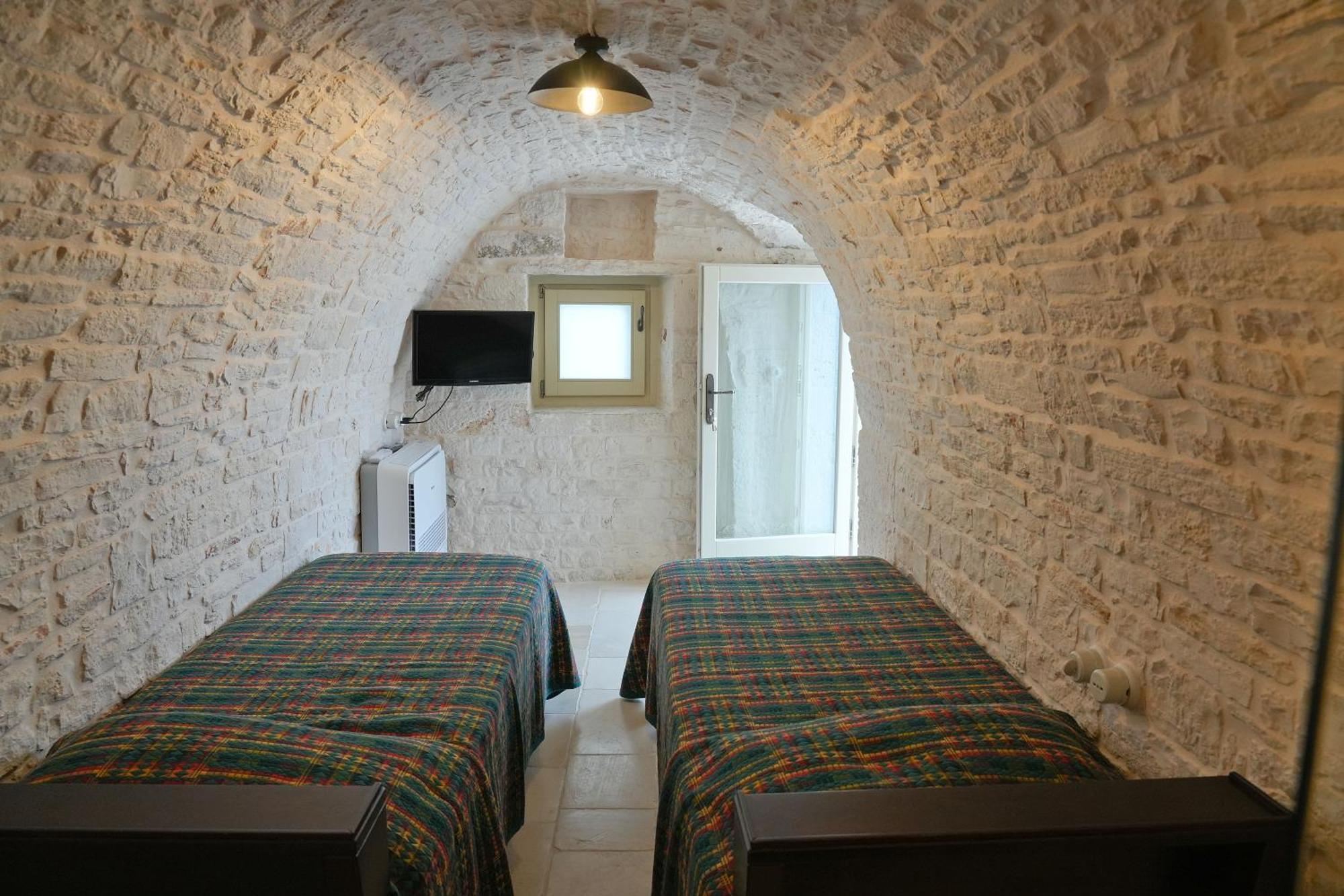 Trulli Occhi Di Pietra Historical Experience Villa อัลเบโรเบลโล ภายนอก รูปภาพ